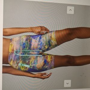 Lululemon cargo super high rise hiking short 8"